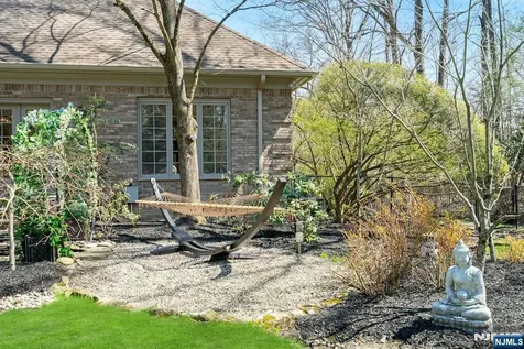 31 Burning Hollow Road Saddle River NJ 07458