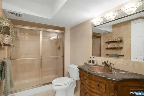 31 Burning Hollow Road Saddle River NJ 07458