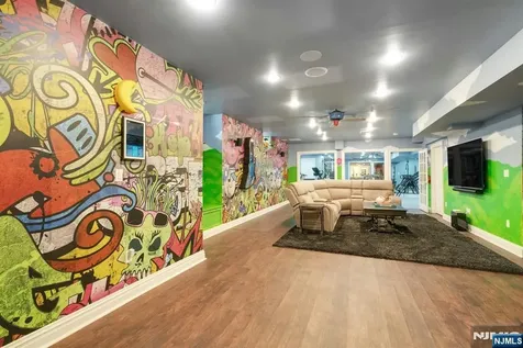 31 Burning Hollow Road Saddle River NJ 07458