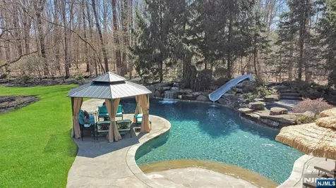 31 Burning Hollow Road Saddle River NJ 07458
