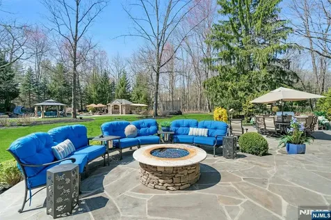 31 Burning Hollow Road Saddle River NJ 07458