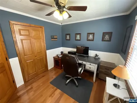 321 Thomas Avenue Lyndhurst NJ 07071