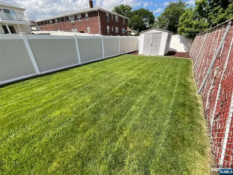 321 Thomas Avenue Lyndhurst NJ 07071