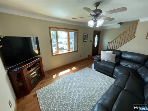 321 Thomas Avenue Lyndhurst NJ 07071