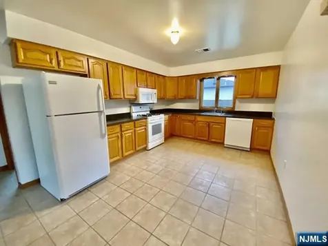 108 Biltmore Street North Arlington NJ 07031