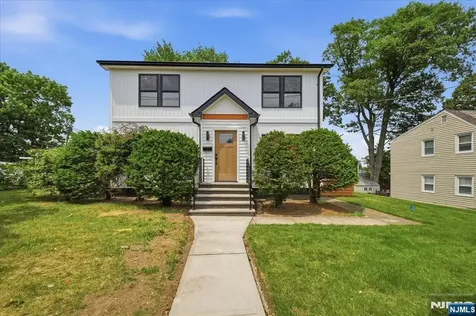 180 Sheridan Avenue Clifton NJ 07011