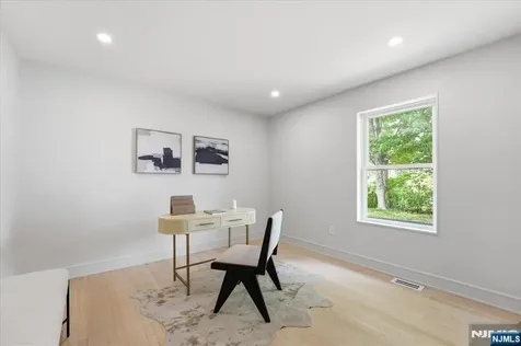 180 Sheridan Avenue Clifton NJ 07011