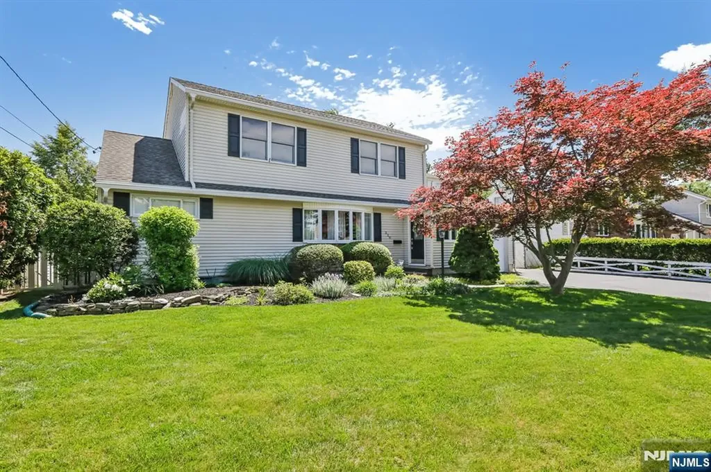 320 Jordan Road New Milford NJ 07646
