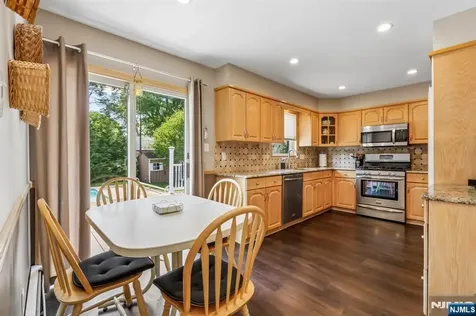 320 Jordan Road New Milford NJ 07646