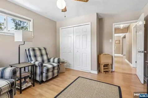 320 Jordan Road New Milford NJ 07646