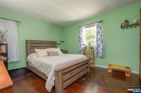39 Broadway West Milford NJ 07480