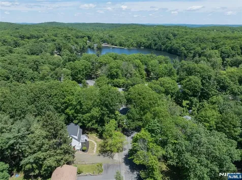 39 Broadway West Milford NJ 07480