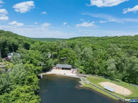 39 Broadway West Milford NJ 07480