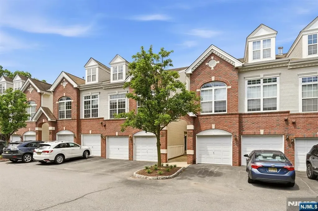 281 Riverwalk Way Clifton NJ 07014