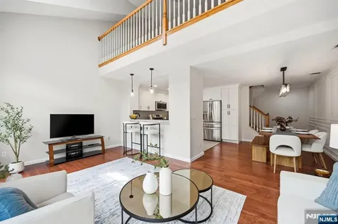 281 Riverwalk Way Clifton NJ 07014