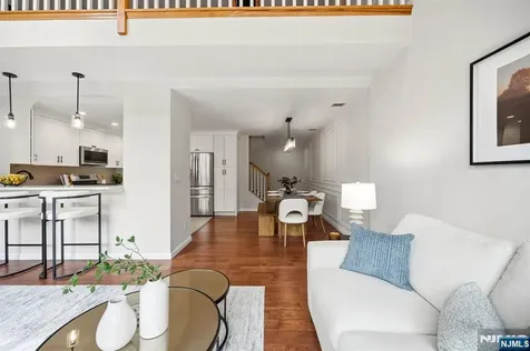 281 Riverwalk Way Clifton NJ 07014