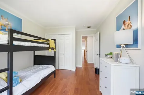 281 Riverwalk Way Clifton NJ 07014