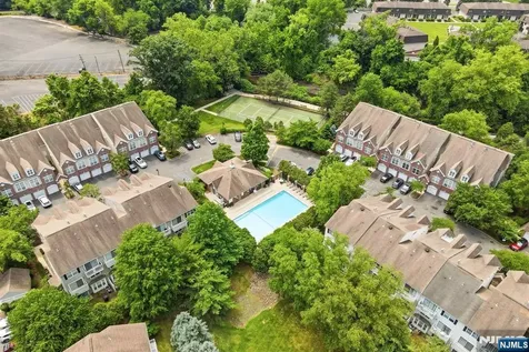 281 Riverwalk Way Clifton NJ 07014