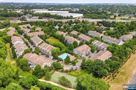 281 Riverwalk Way Clifton NJ 07014