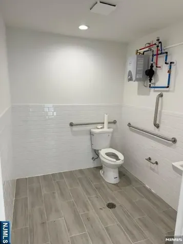 225-233 Central Avenue East Orange NJ 07018
