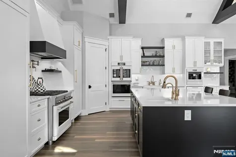 7 Homelands Drive Colts Neck NJ 07722