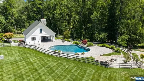 7 Homelands Drive Colts Neck NJ 07722