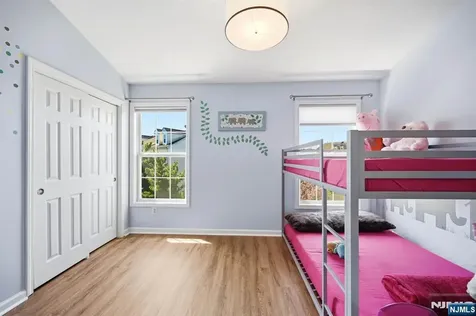 424 Hartford Drive Nutley NJ 07110