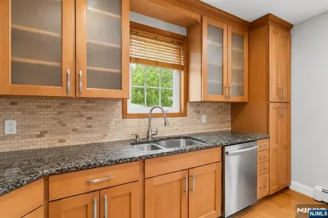62 Vreeland Avenue Clifton NJ 07011