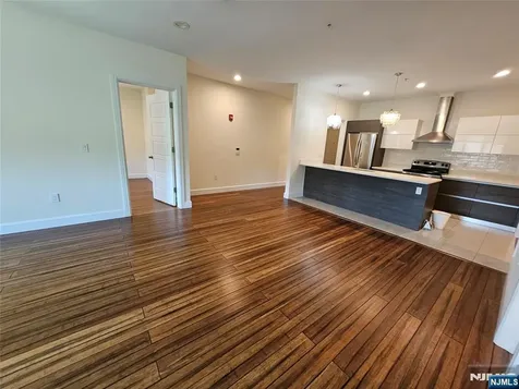 125 W Central Boulevard Palisades Park NJ 07650