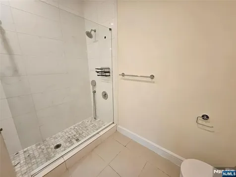 125 W Central Boulevard Palisades Park NJ 07650