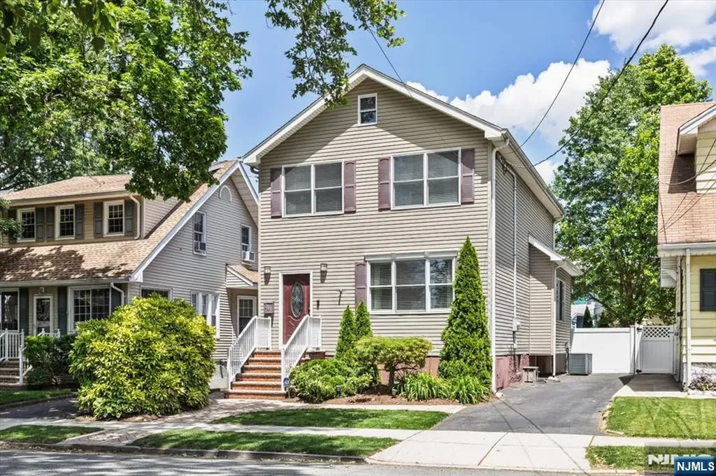 242 Washington Avenue Rutherford NJ 07070