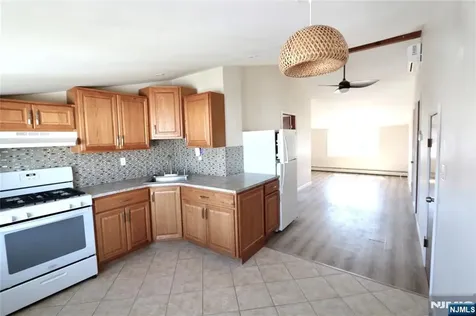 49 Jordan Avenue Wallington NJ 07057