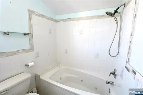 49 Jordan Avenue Wallington NJ 07057