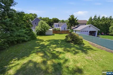 374 Diamond Bridge Avenue Hawthorne NJ 07506