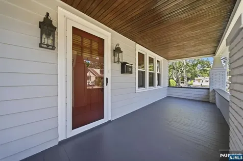 374 Diamond Bridge Avenue Hawthorne NJ 07506
