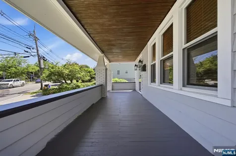 374 Diamond Bridge Avenue Hawthorne NJ 07506