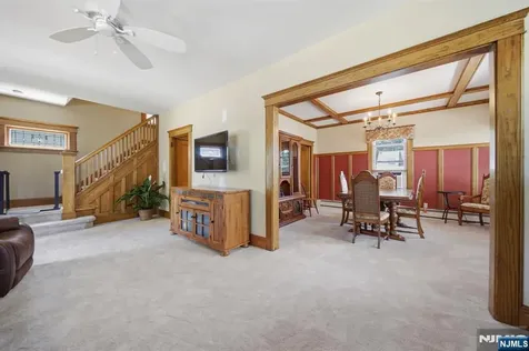 374 Diamond Bridge Avenue Hawthorne NJ 07506