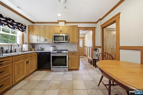 374 Diamond Bridge Avenue Hawthorne NJ 07506