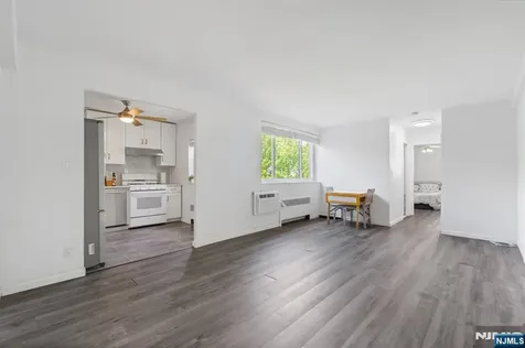 2345 Linwood Avenue Fort Lee NJ 07024