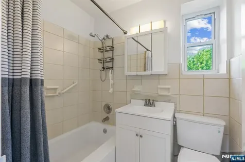 2345 Linwood Avenue Fort Lee NJ 07024