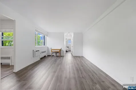 2345 Linwood Avenue Fort Lee NJ 07024