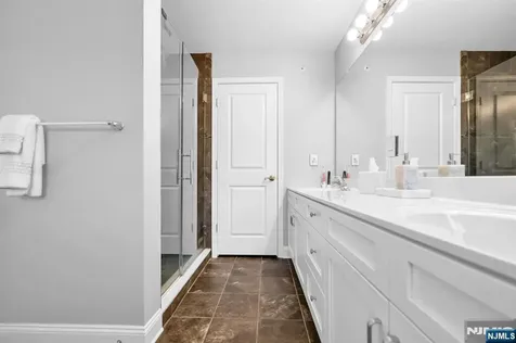2308 Freeman Way Allendale NJ 07401
