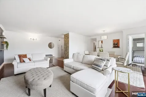 300 Winston Drive Cliffside Park NJ 07010