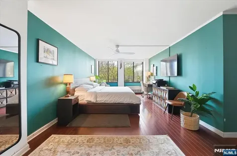 300 Winston Drive Cliffside Park NJ 07010
