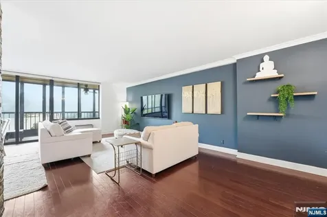 300 Winston Drive Cliffside Park NJ 07010