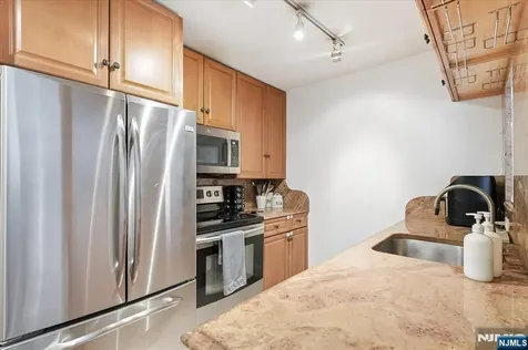 300 Winston Drive Cliffside Park NJ 07010