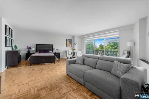 2100 Linwood Avenue Fort Lee NJ 07024