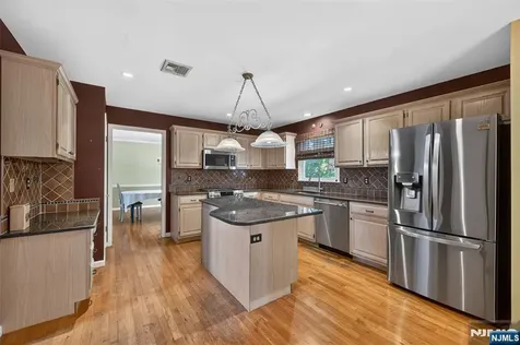 690 William Bliss Drive New Milford NJ 07646