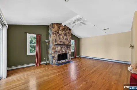 690 William Bliss Drive New Milford NJ 07646