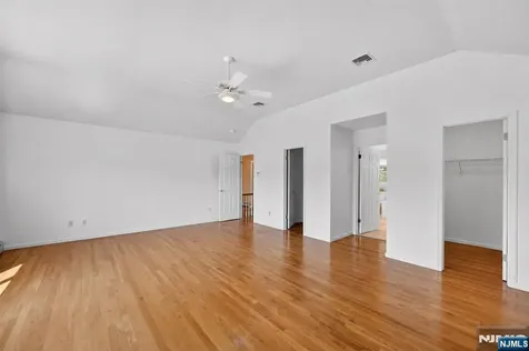 690 William Bliss Drive New Milford NJ 07646